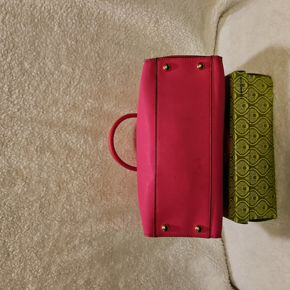 Michael Kors Large Hamilton Tote Electric Pink W/ Goldtone Hardware BOGO HALF - Picture 5 of 6